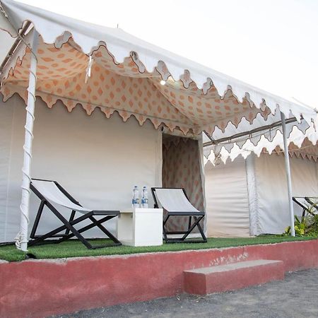 Unity Holiday Tent City Kevadia Екстер'єр фото